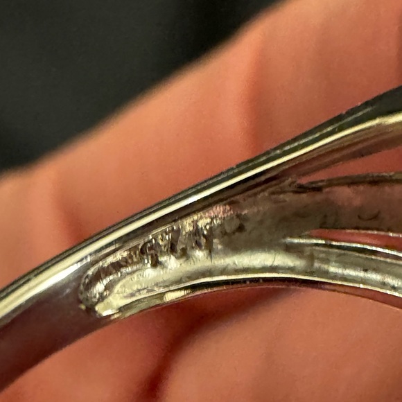 Kay Jewelers Sterling Silver Diamond Ring size 7 - Picture 4 of 4